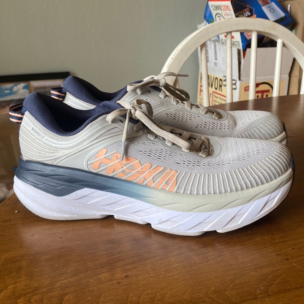 Hoka Bondi 7